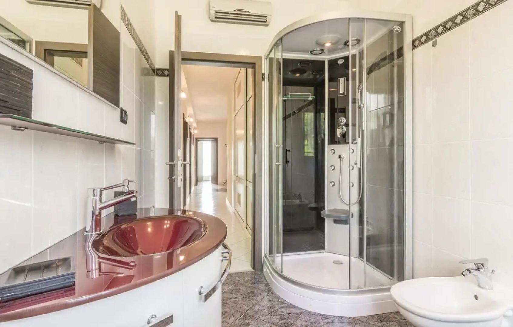 Awesome Home in Sumber With Sauna, Wifi and 7 Bedrooms