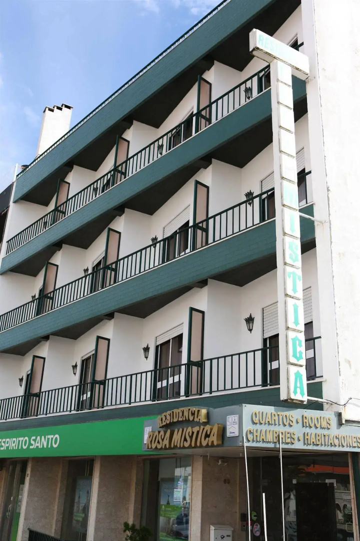 Hotel Rosa Mística by Umbral