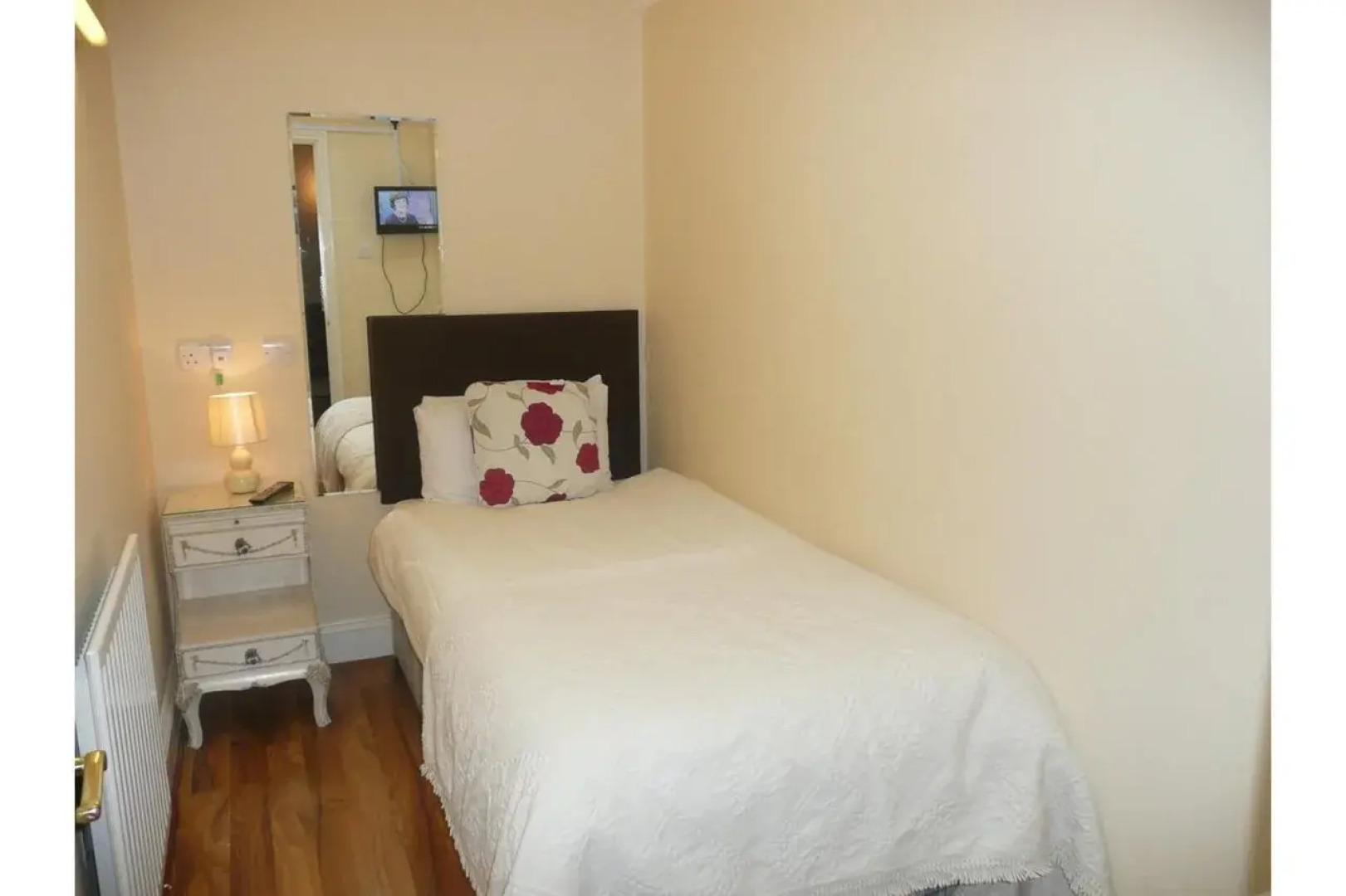 Rothwell House Hotel .