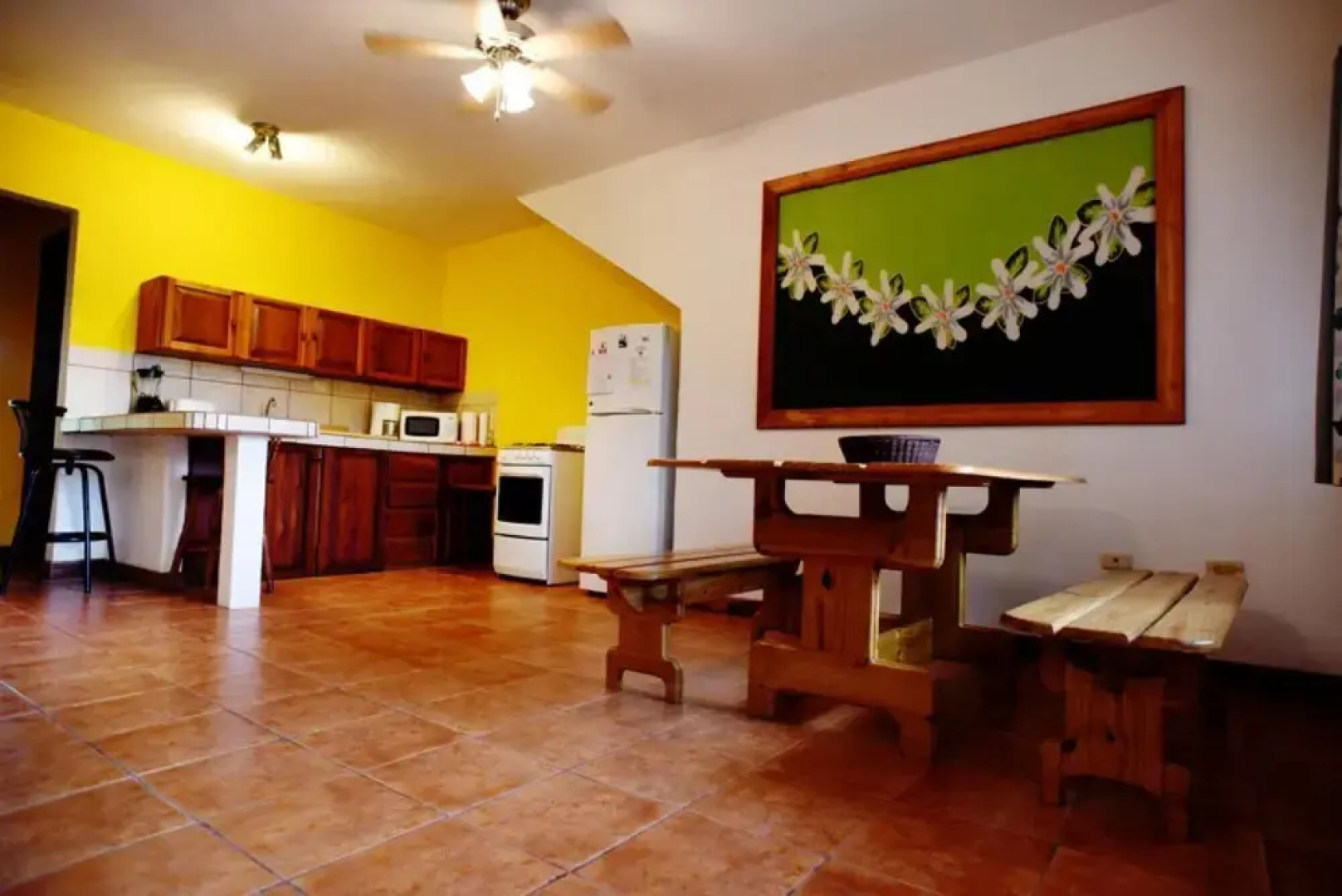 Eco-condo Serviced Apartments in Quepos w Pool Wildlife Visits