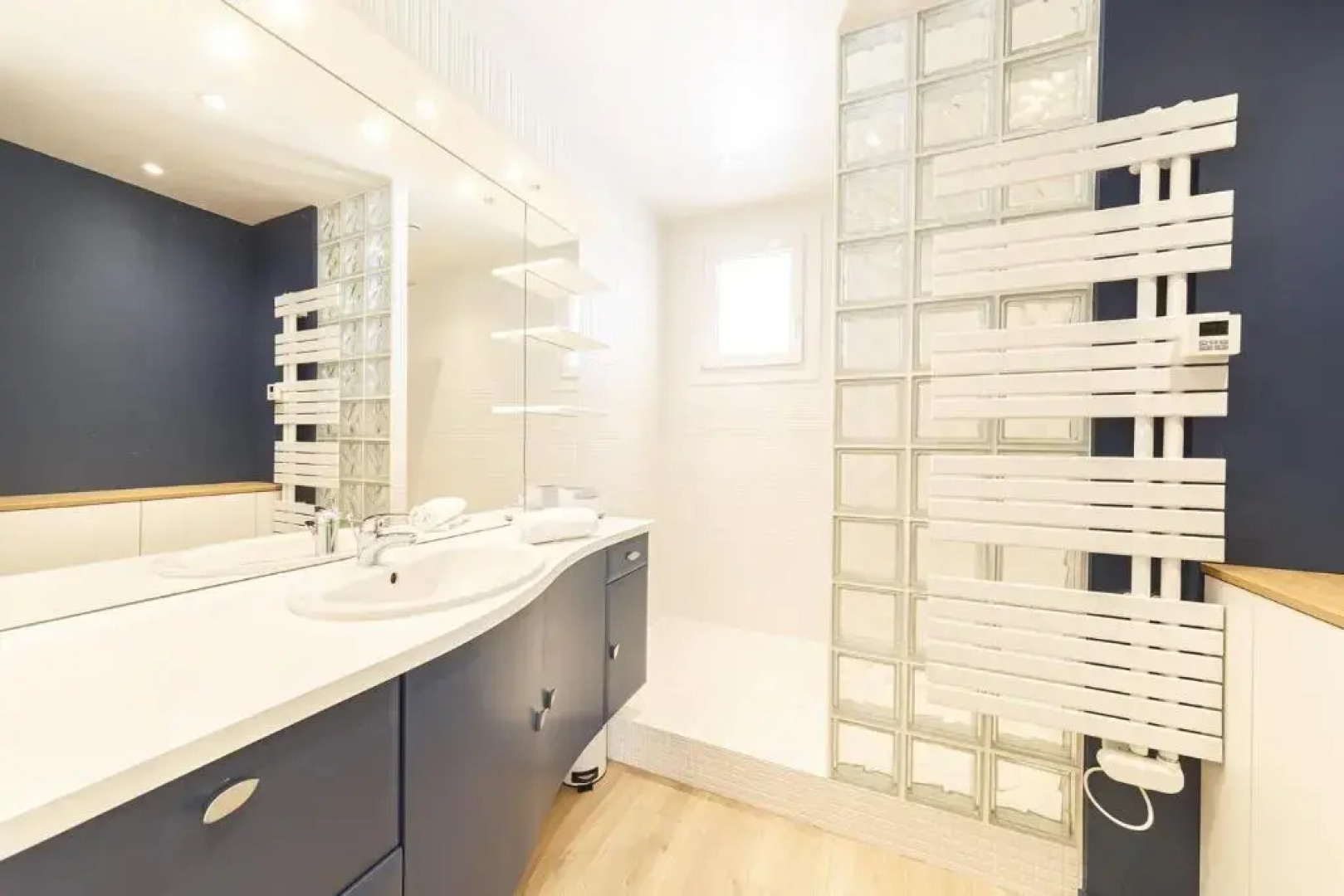 Maison moderne 8p avec double salon - Arzon