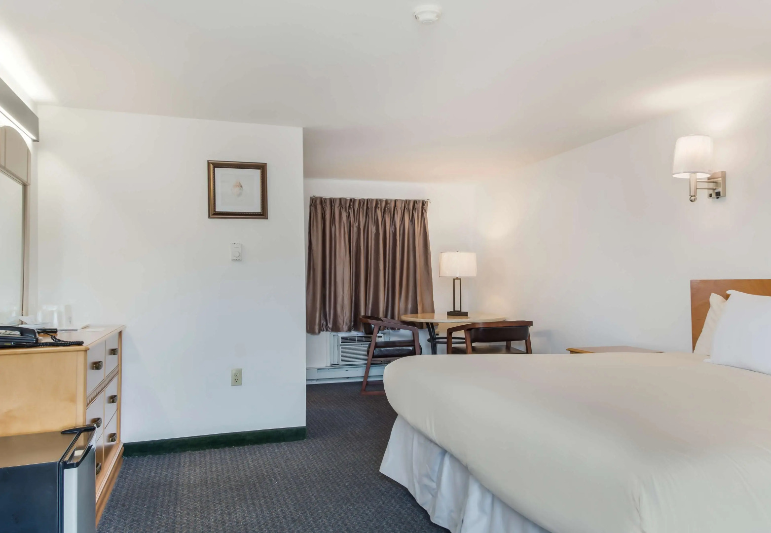 Americas Best Value Inn & Suites Hyannis Cape Cod