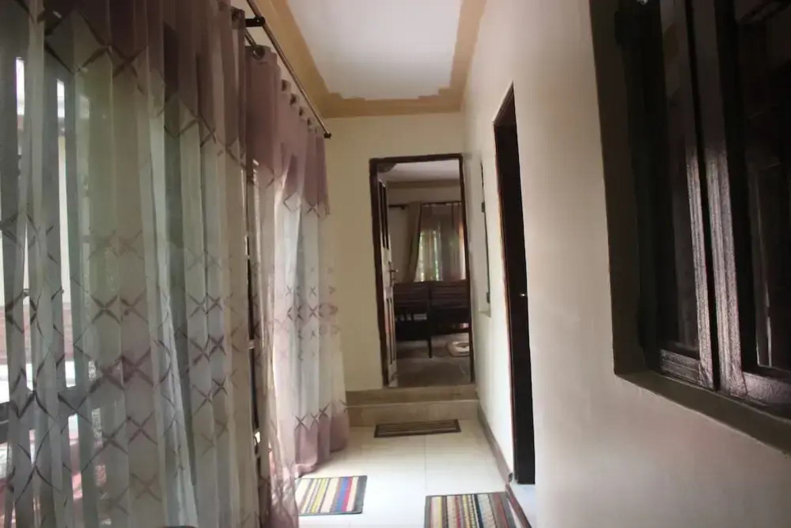 Montane Safaris Hotel