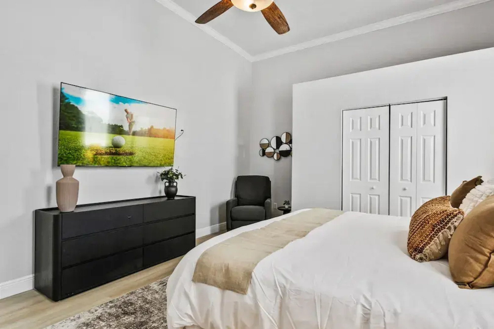 Luxe Waterfront Hideaway w Pool & Pirate Ship Dock