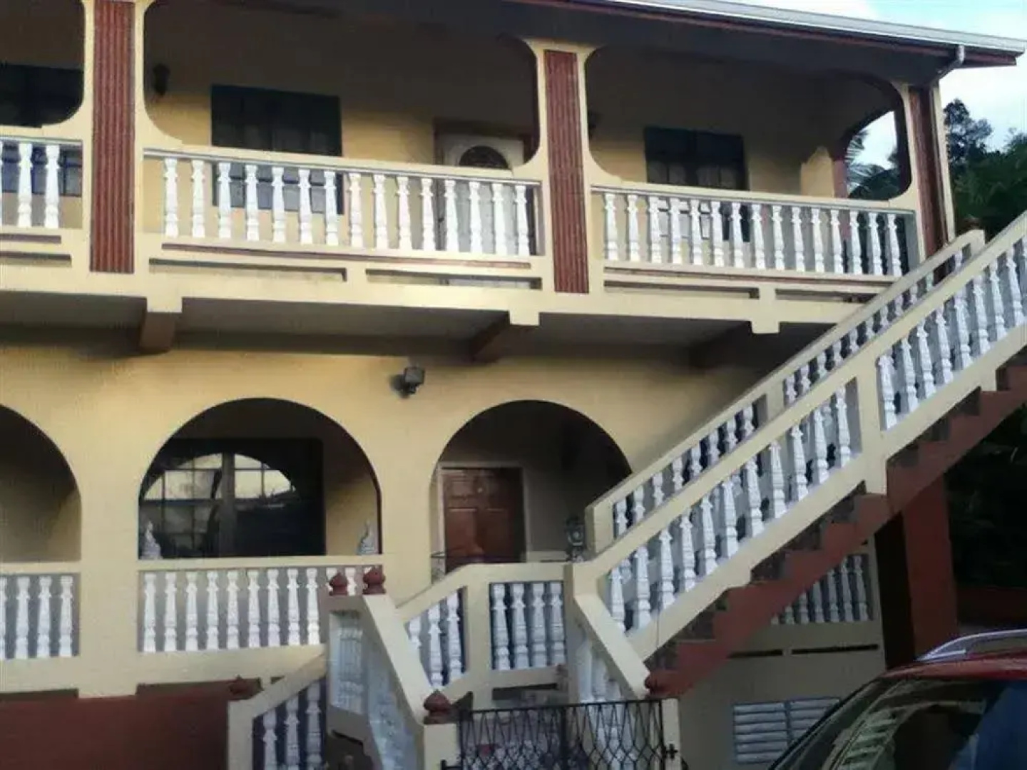 River Side House