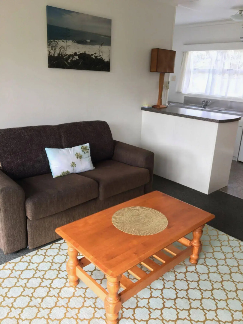 Raglan Palm Beach Motel