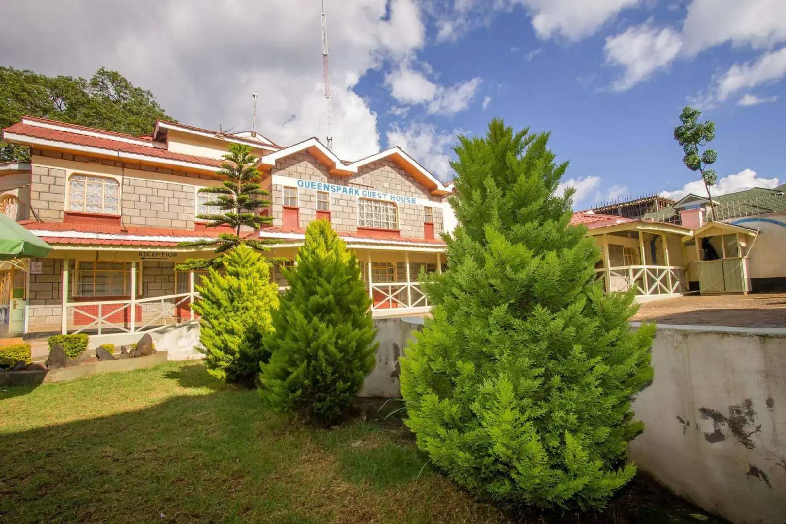 Queens Park Guest House
