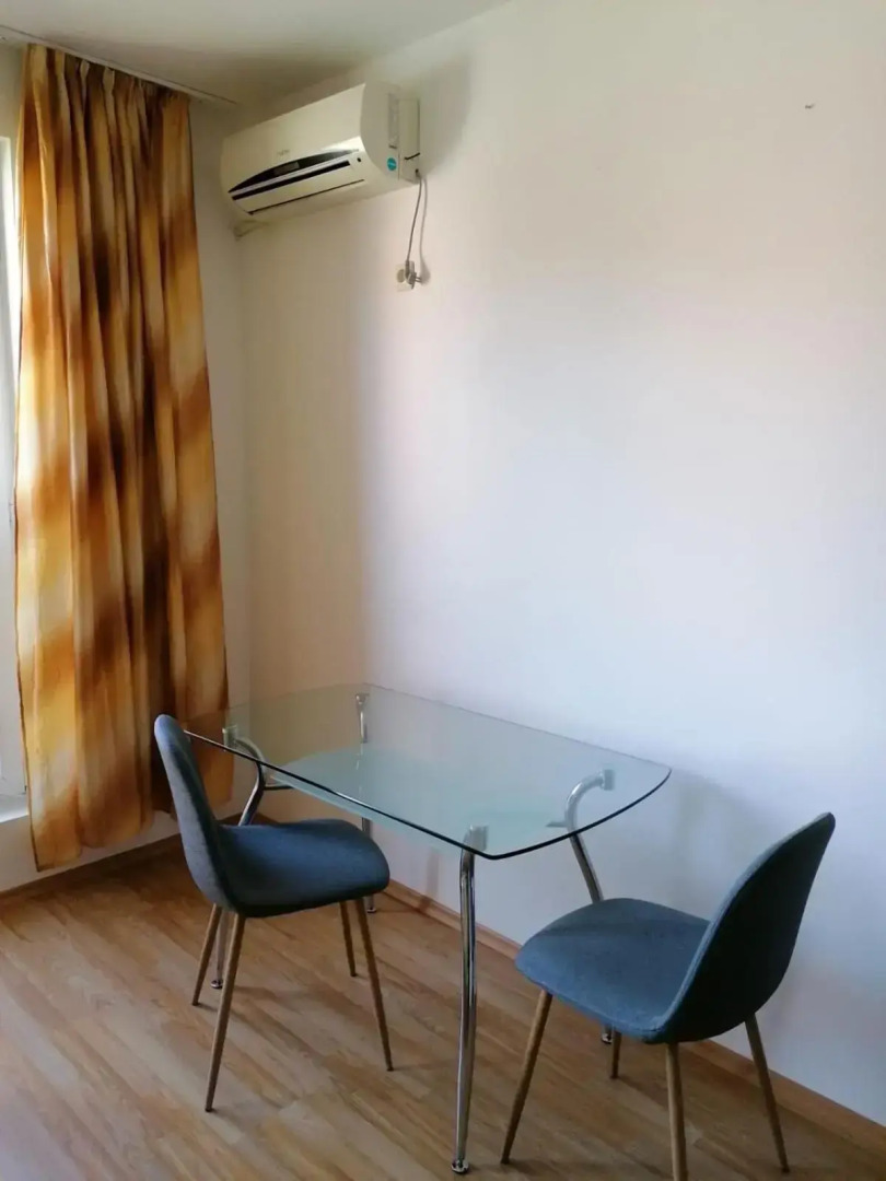 Sunny Day 6 Apartment