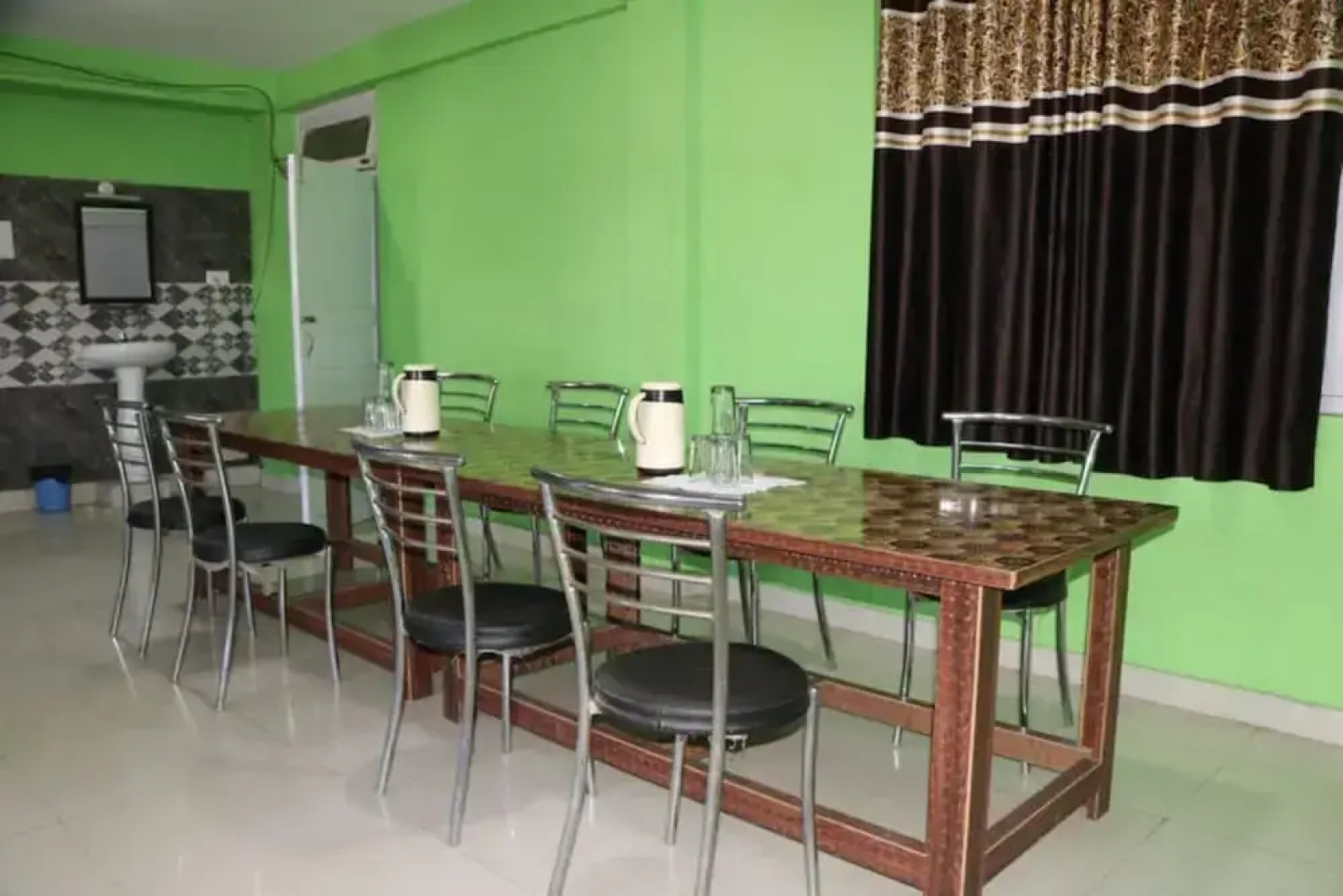 Hotel Sangla Retreat