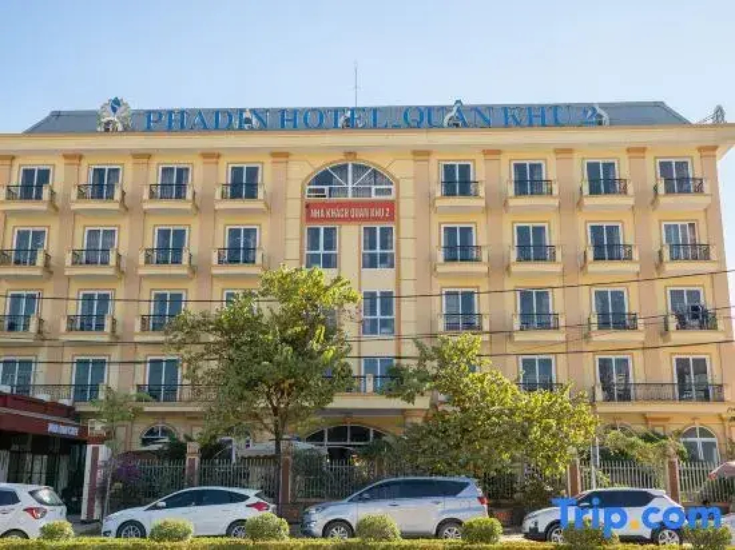 Phadin Hotel