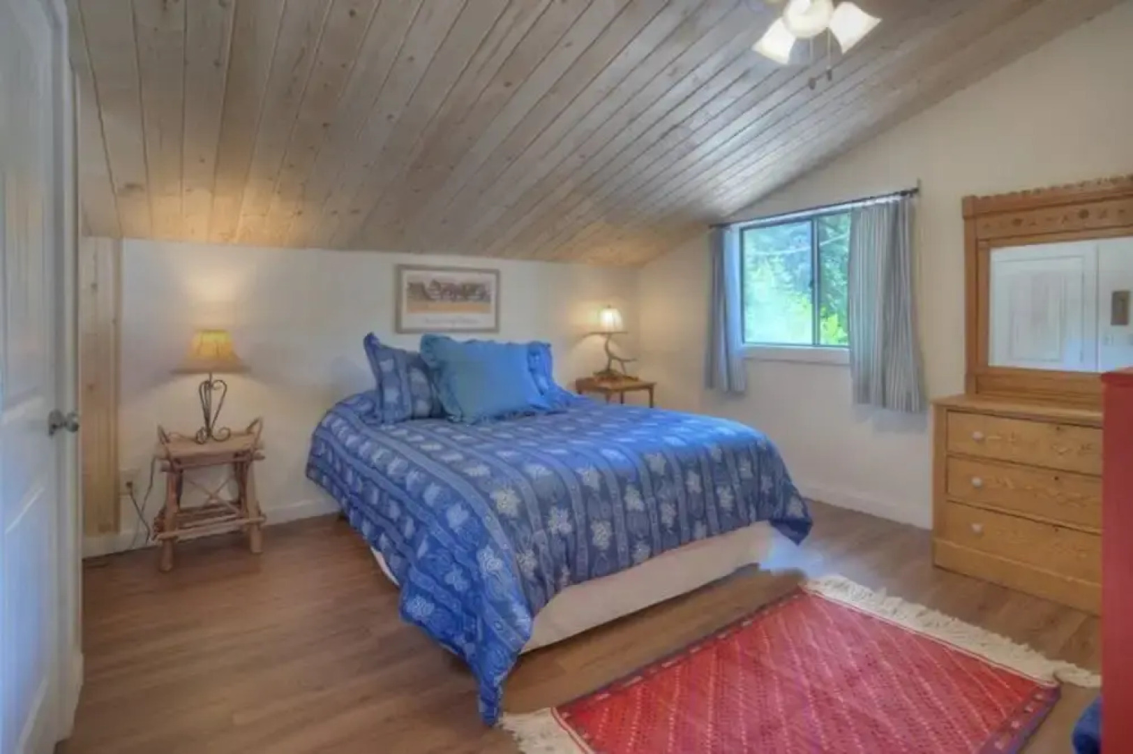 Hideaway River Cabin