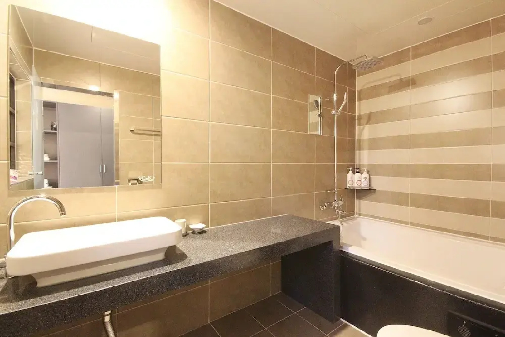 Changnyeong Hotel Countinue