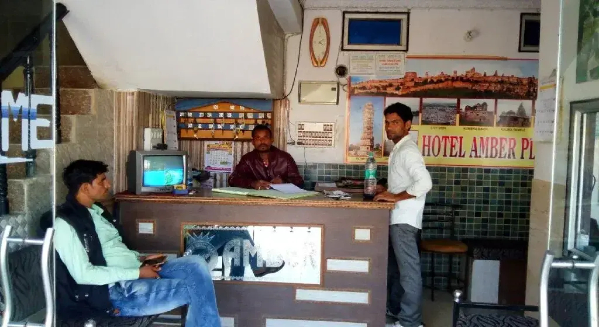 Hotel Amber Plaza