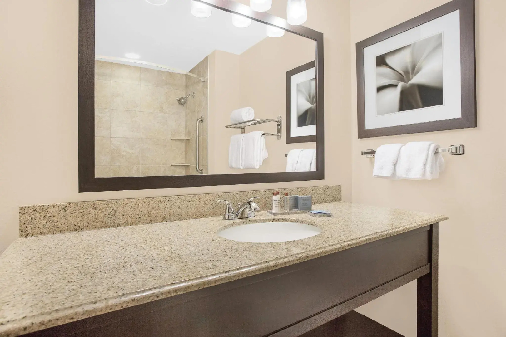 Holiday Inn Express Gulfport Beach by IHG