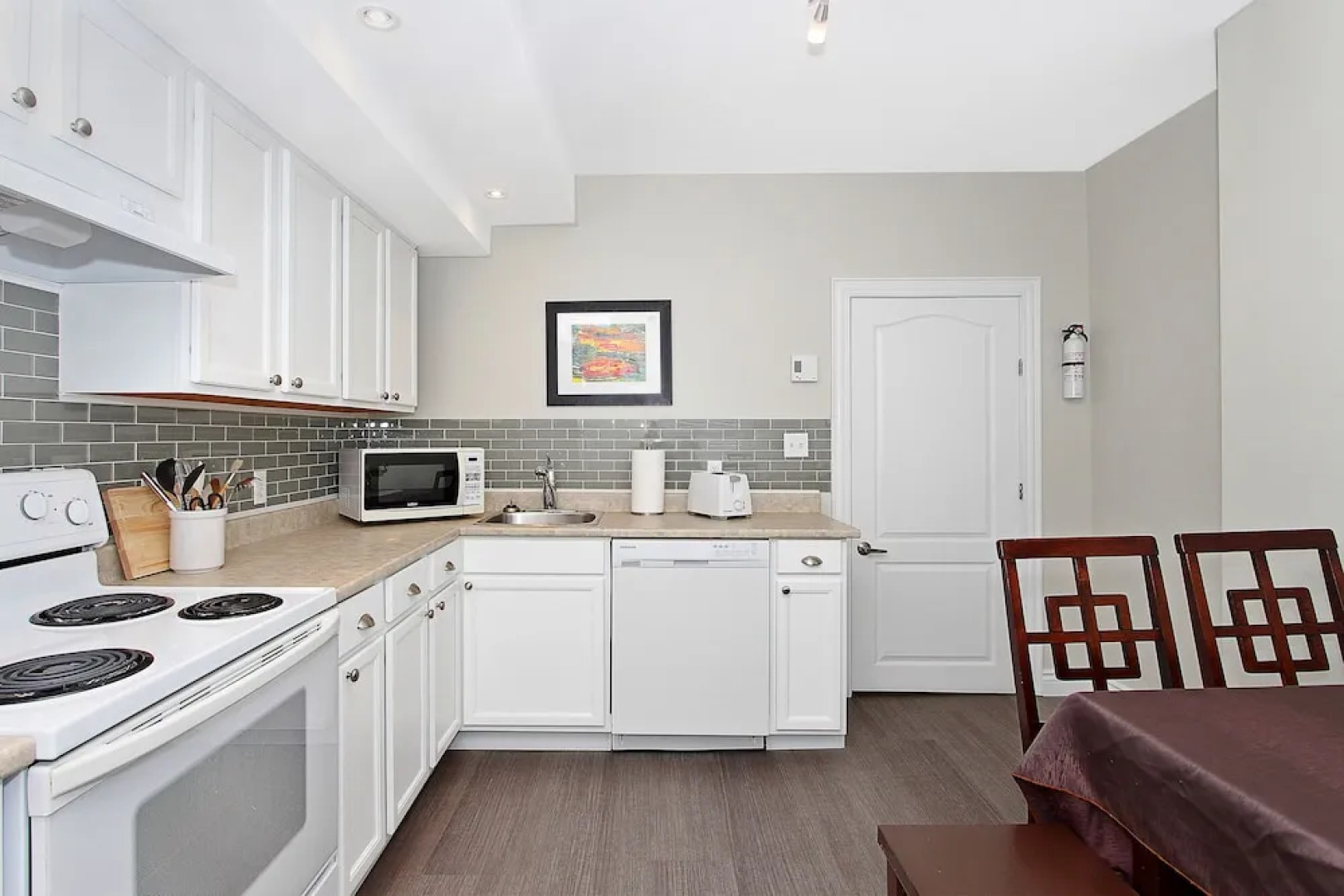 Lemarchant Road Suites