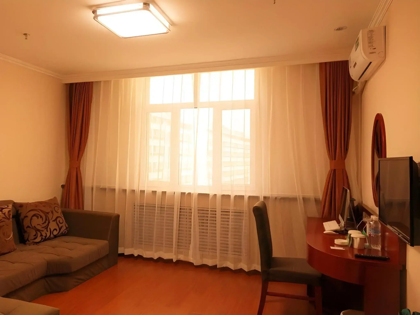 GreenTree Inn Inner Mongolia Chifeng Linxi Ronglin Homeland Express Hotel