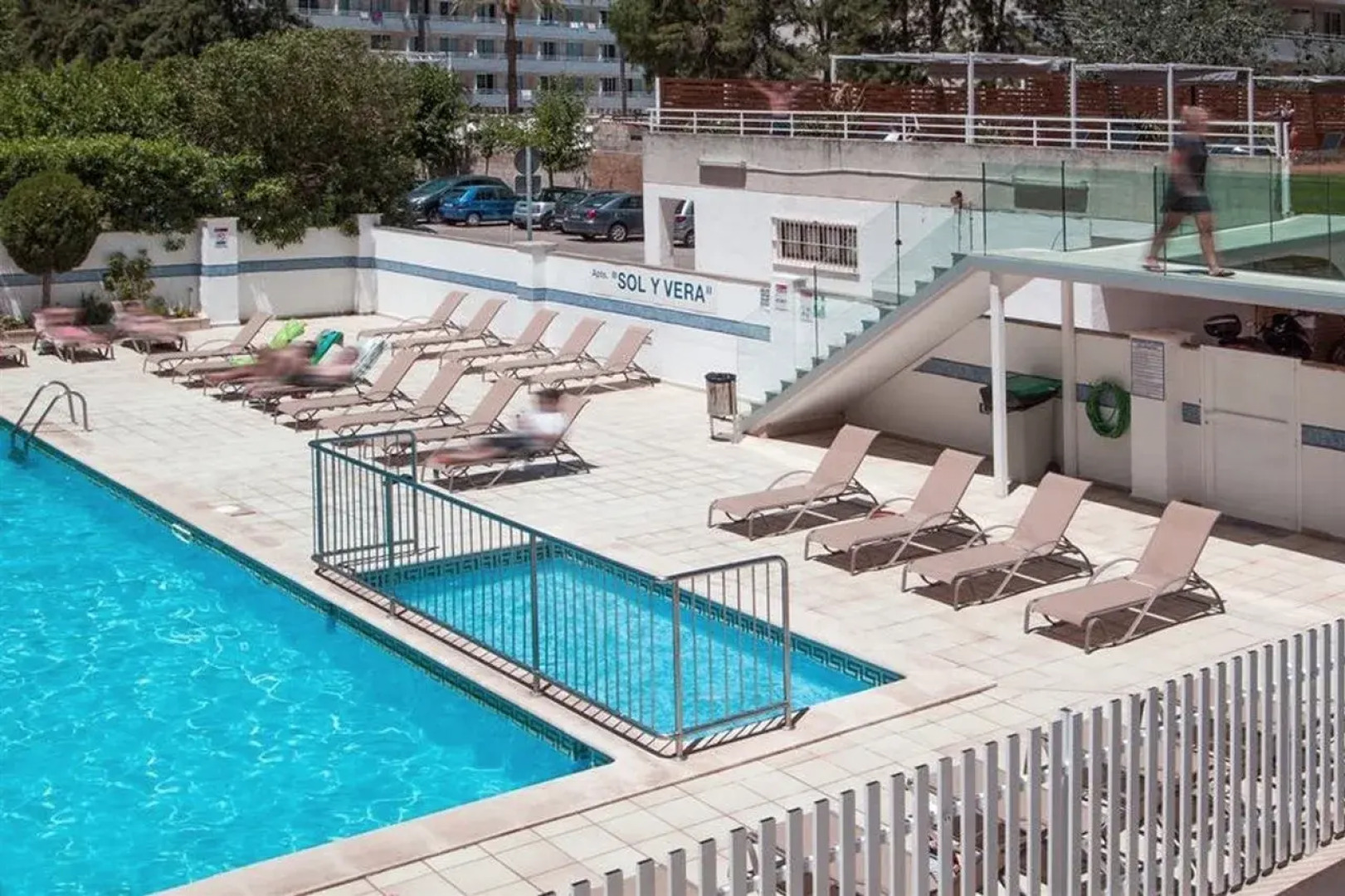 Apartamentos Sol y Vera