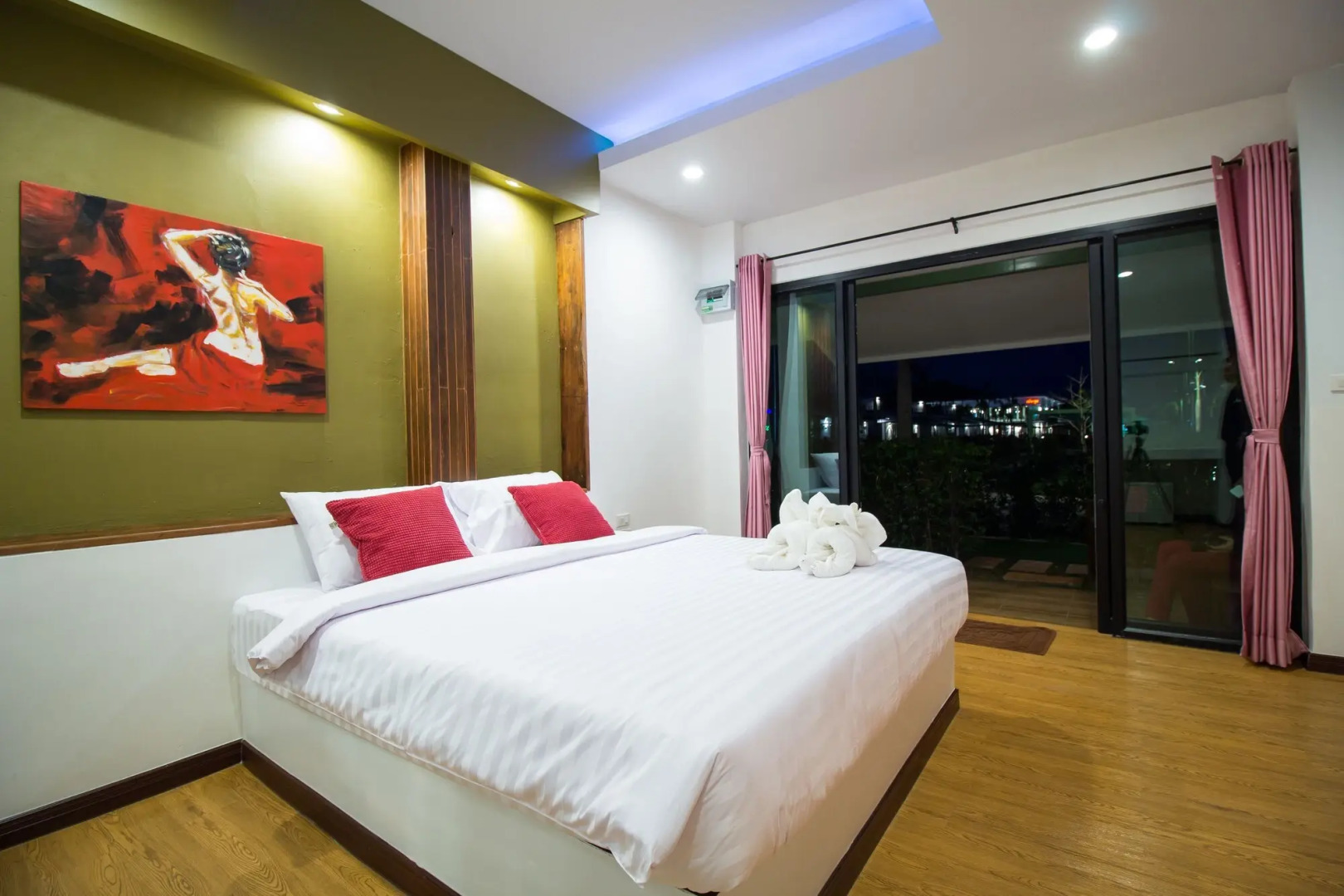 IP Plus Resort Chanthaburia - Halal Hotel