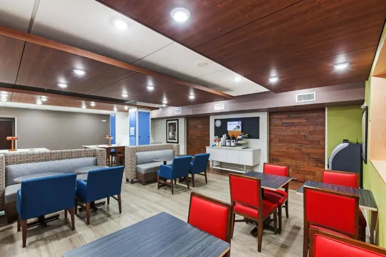 Holiday Inn Express Hotel & Suites Dallas Lewisville by IHG