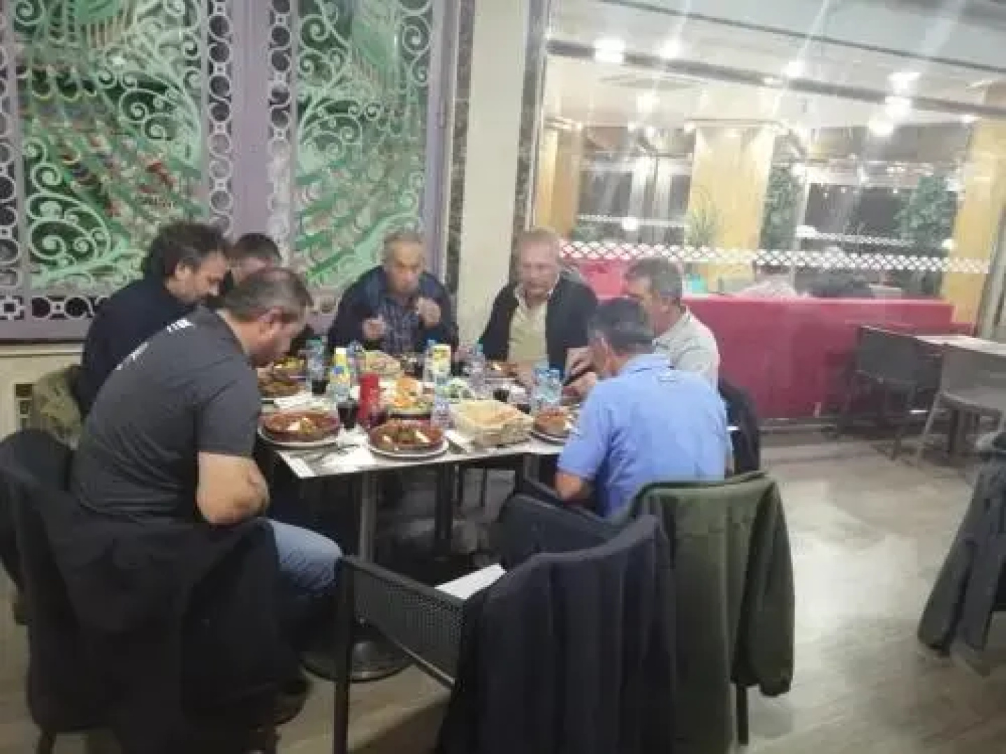 Hotel Hadaik Ain Asserdoune