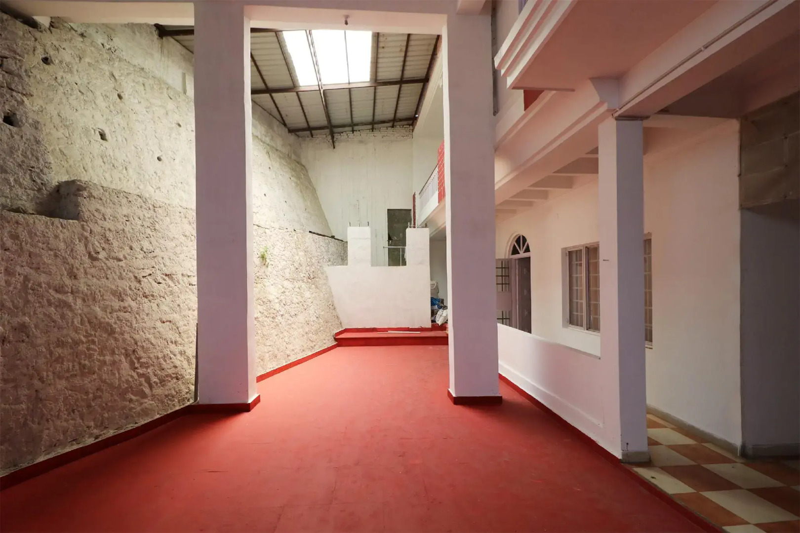 OYO Flagship 15022 Snow Point Inn