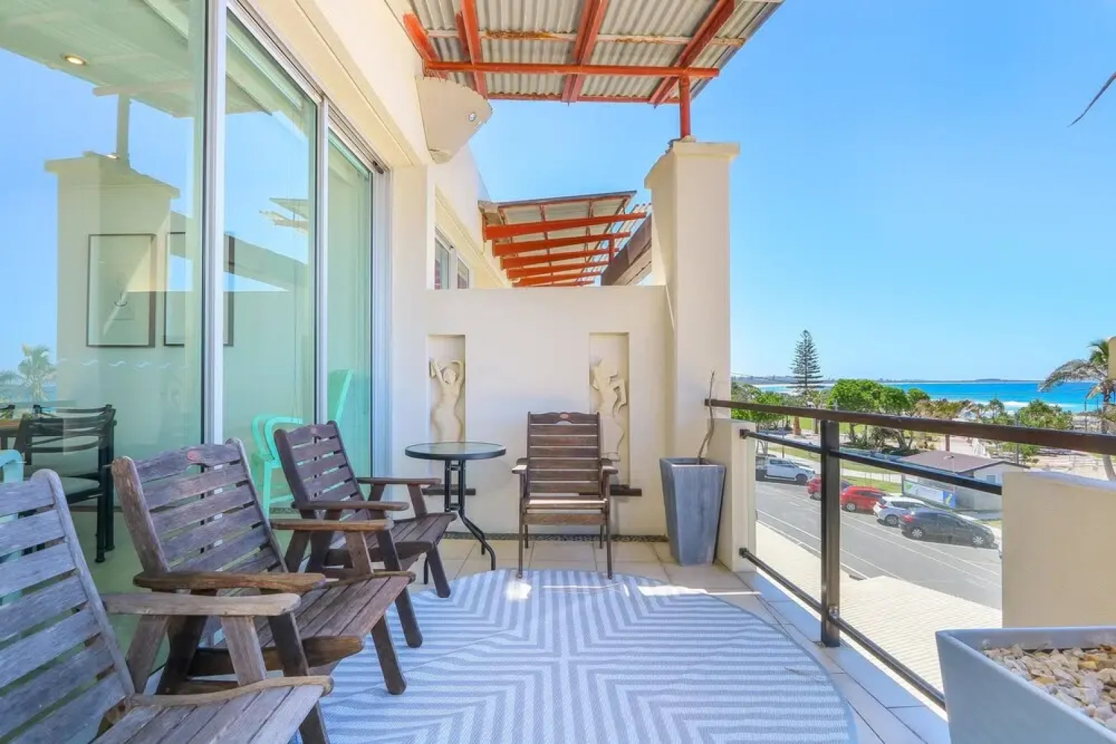 Deluxe Rooftop Paradiso Apartment