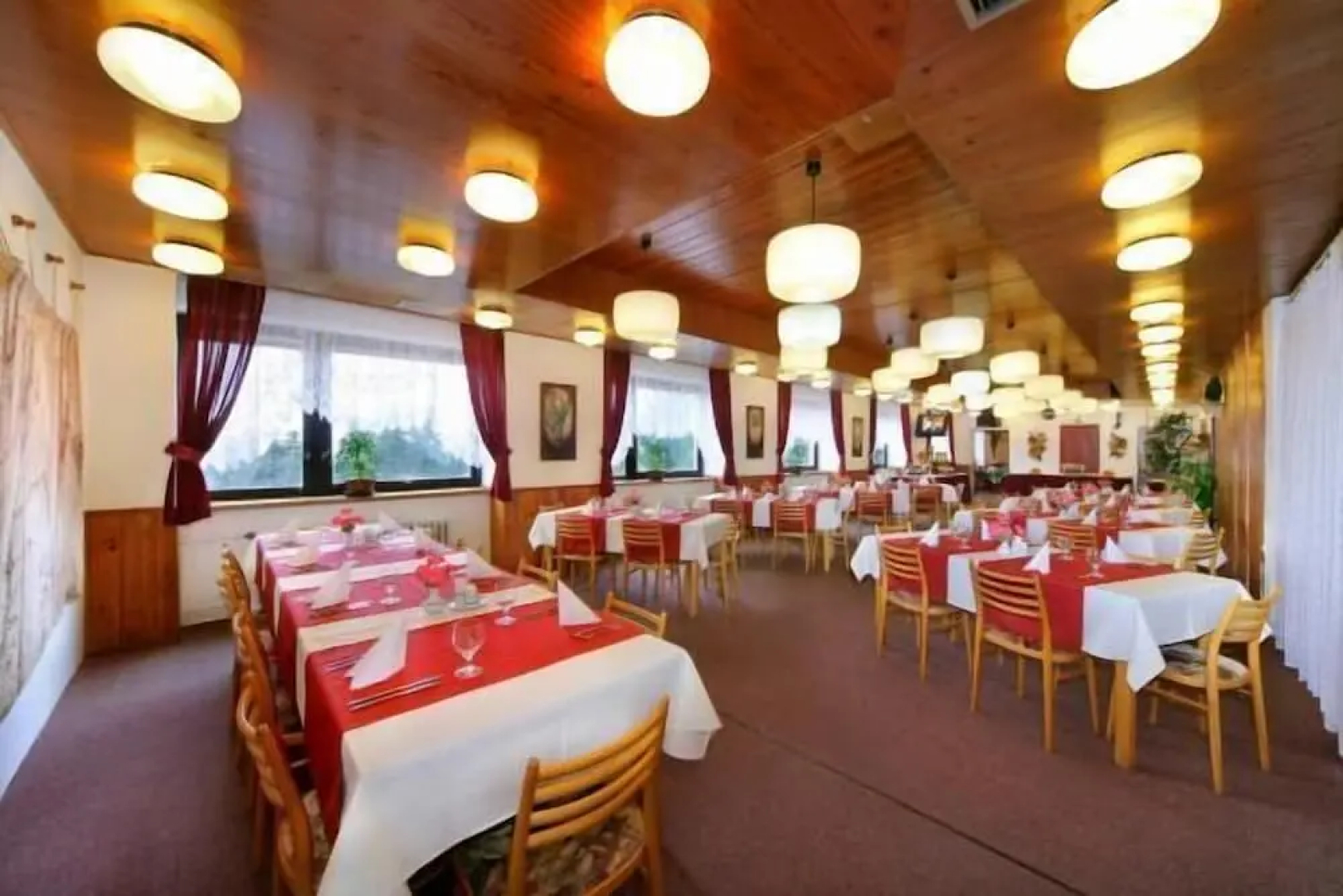 Hotel Diana