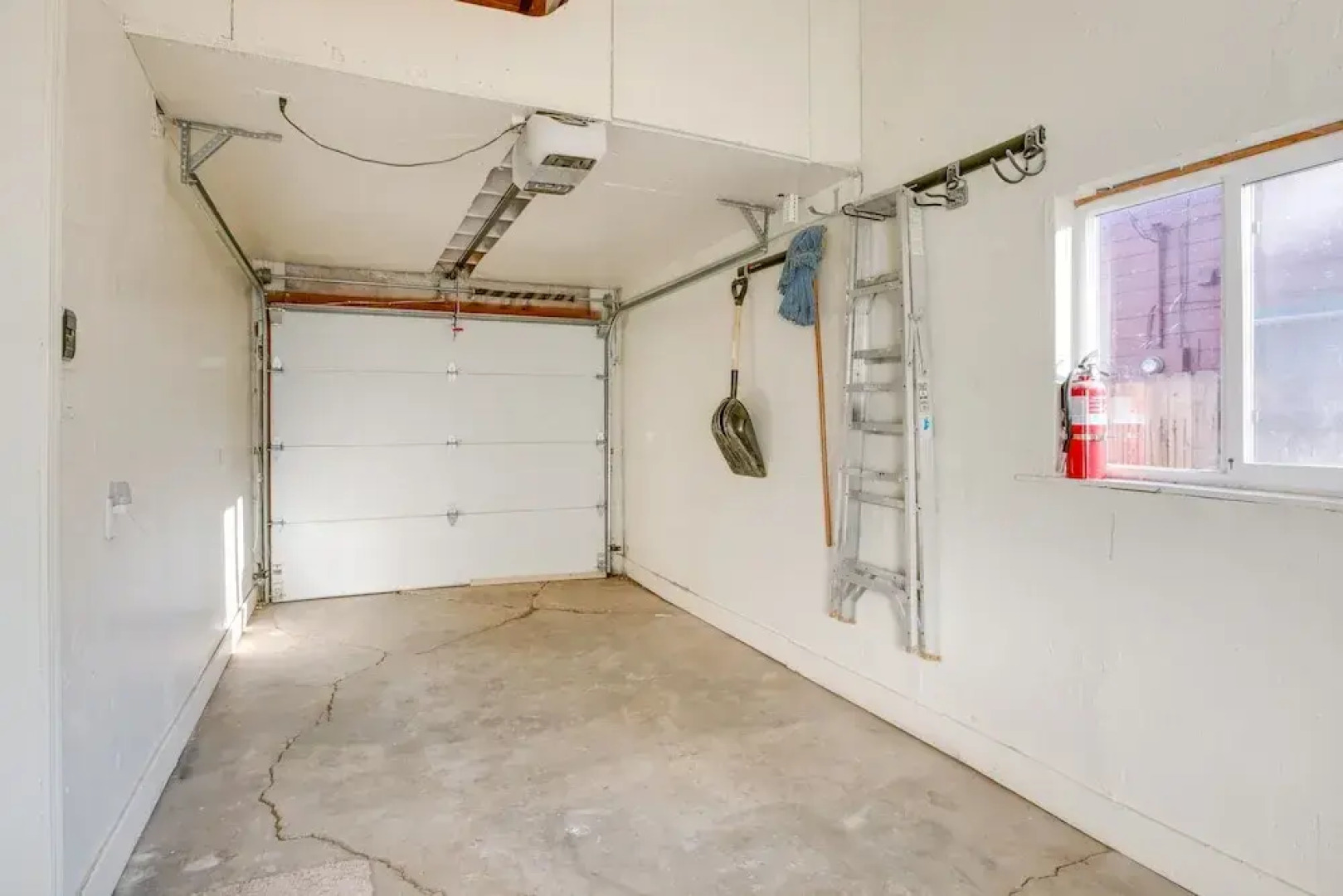 Tahoe Home 3 Mi to Heavenly Mountain Resort!