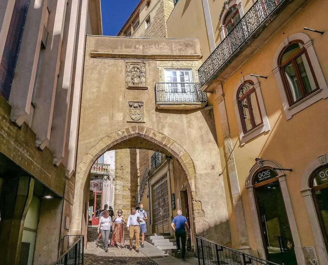 Assafarge-2bedroom-1bathroom-garden