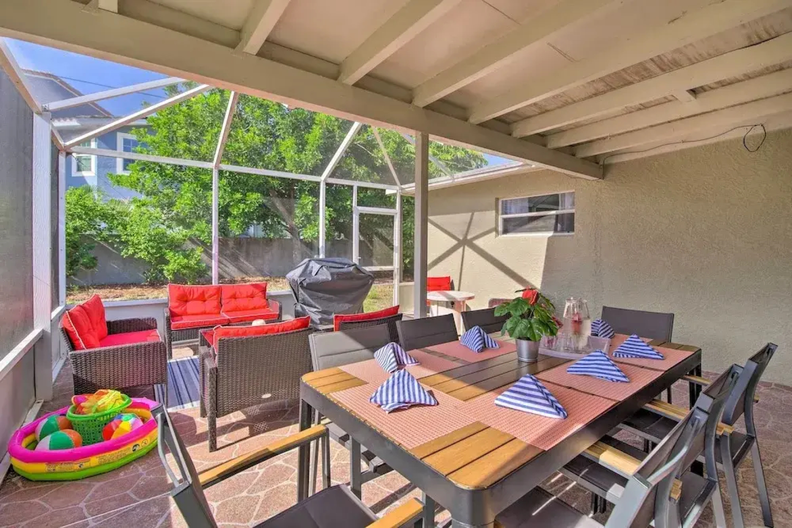 Quiet Satellite Beach Home w/ Lanai, Walk to Beach
