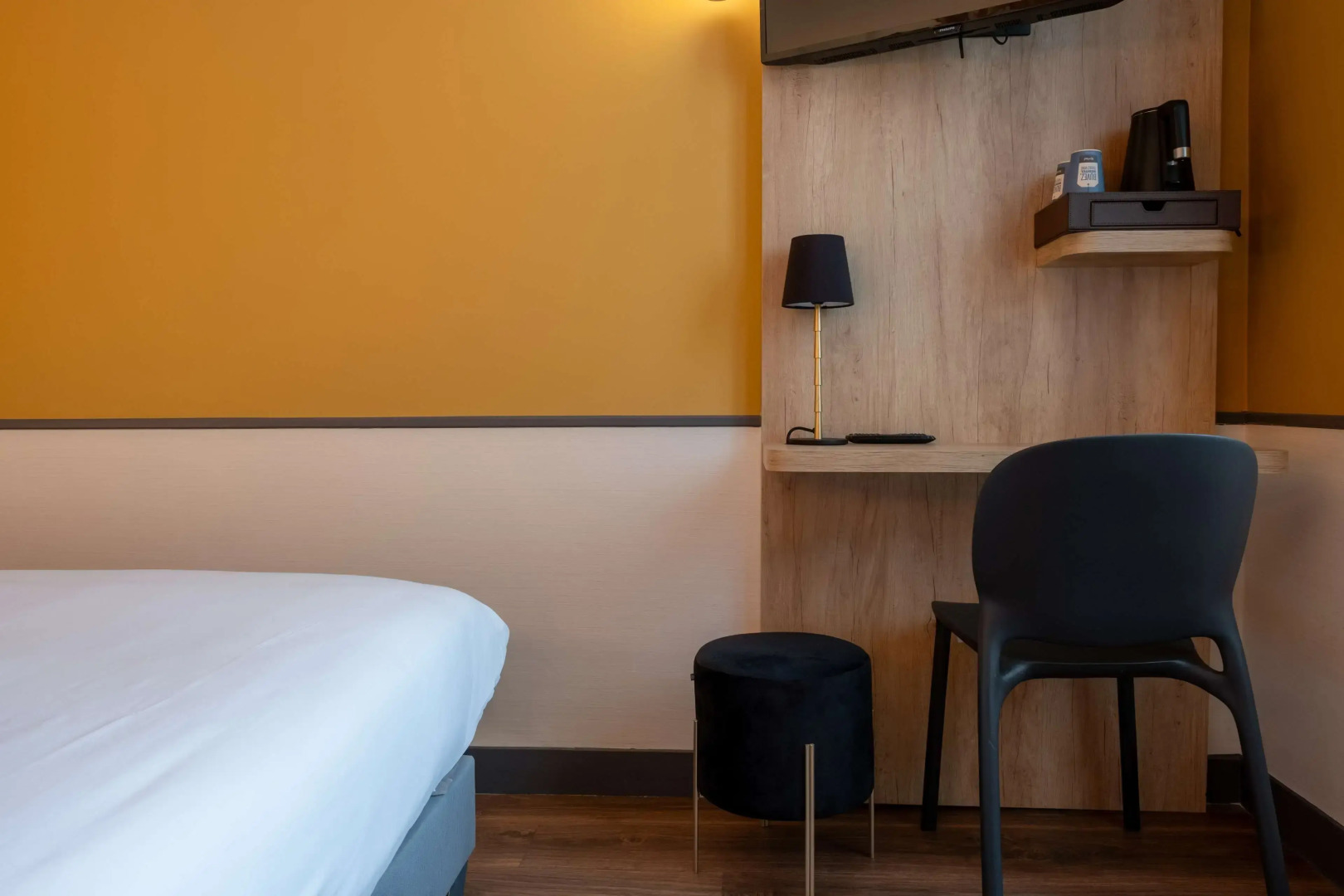 Kyriad Paris 10 - Canal Saint Martin - République