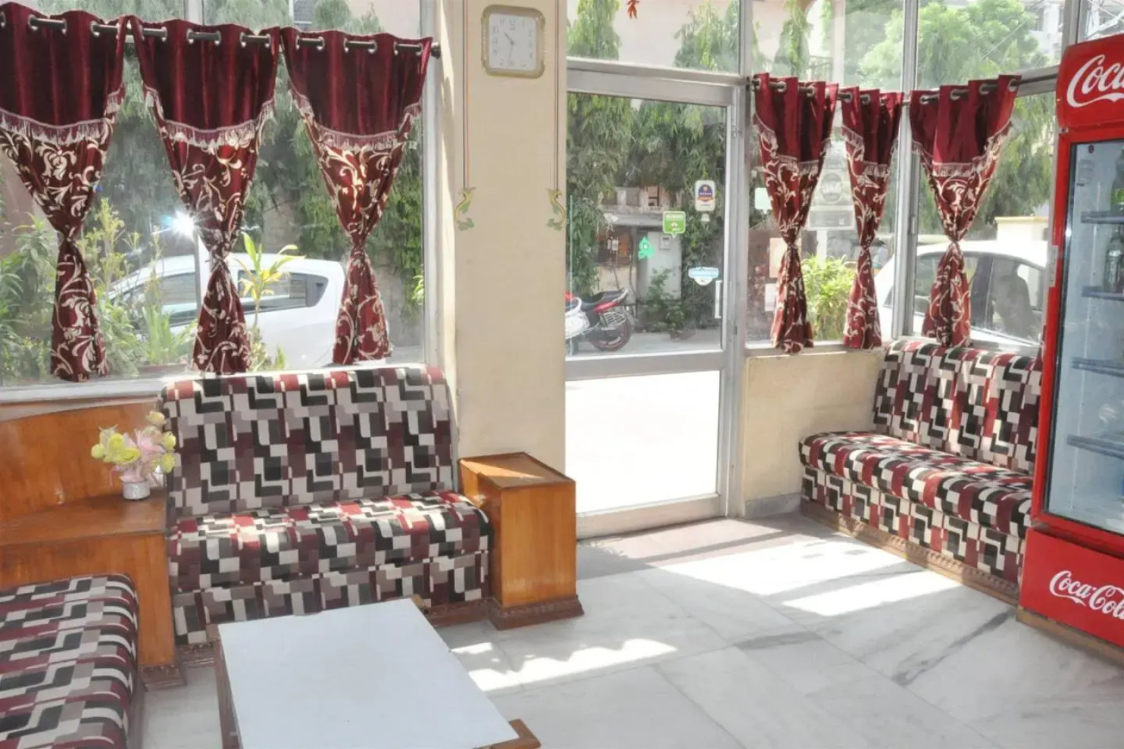 Hotel Sugandh Retreat