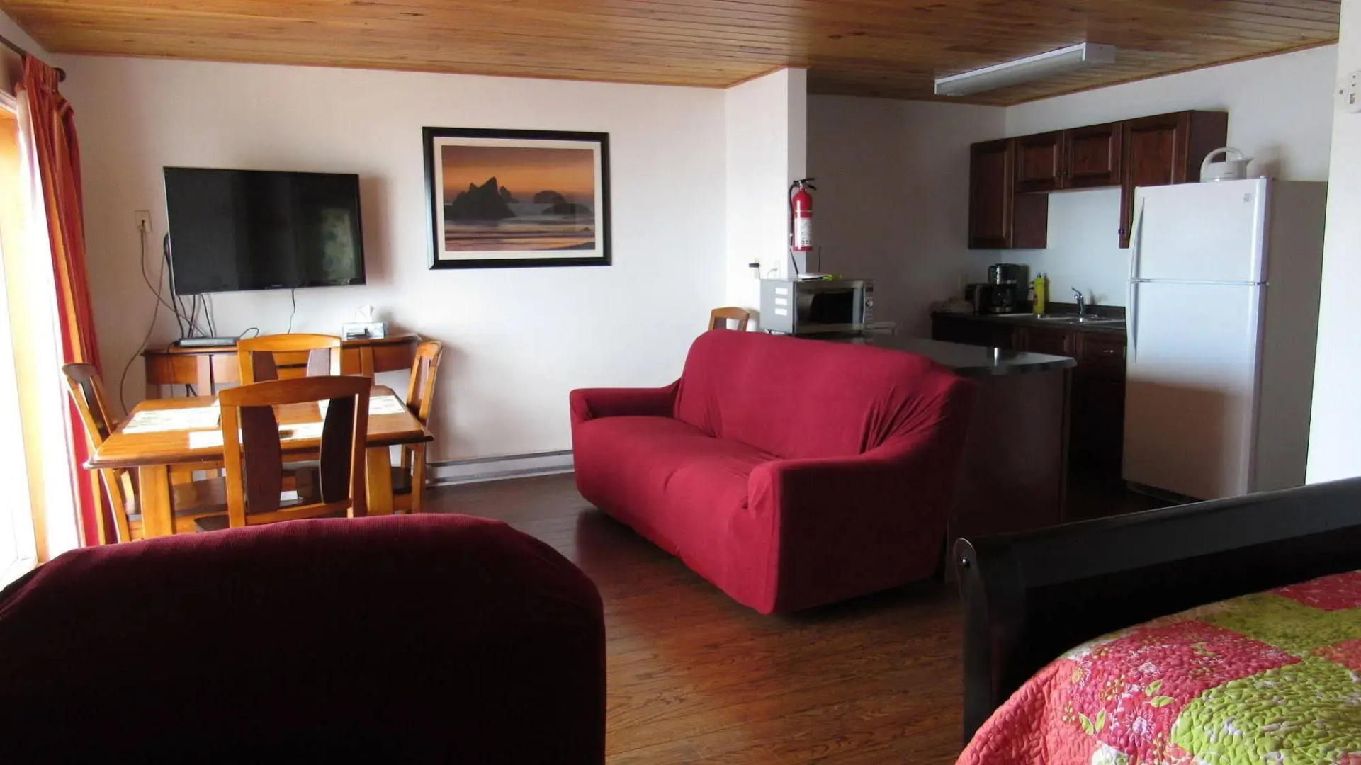 Clipper Shipp Beach Motel