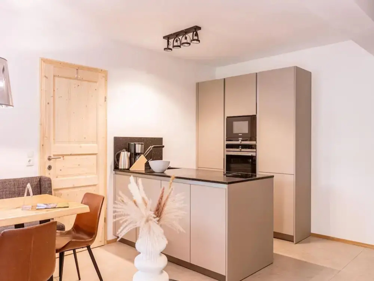 Apartment With Shared Infinity Pool