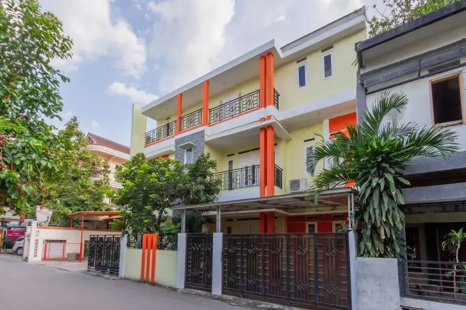 Hotel O Yogyakarta near Universitas Gadjah Mada formerly Sellinas Guesthouse