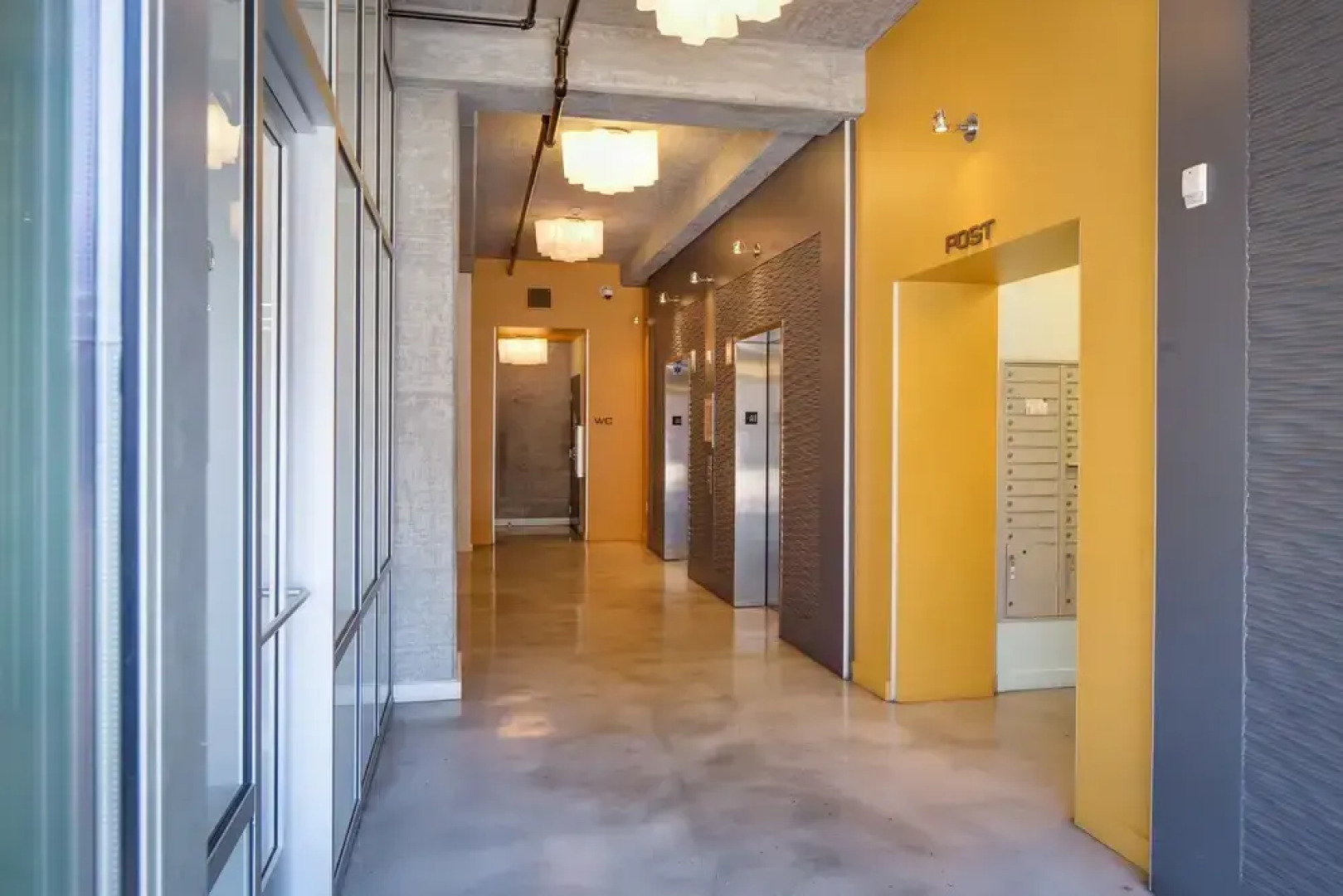 Stay Alfred on 6th Avenue