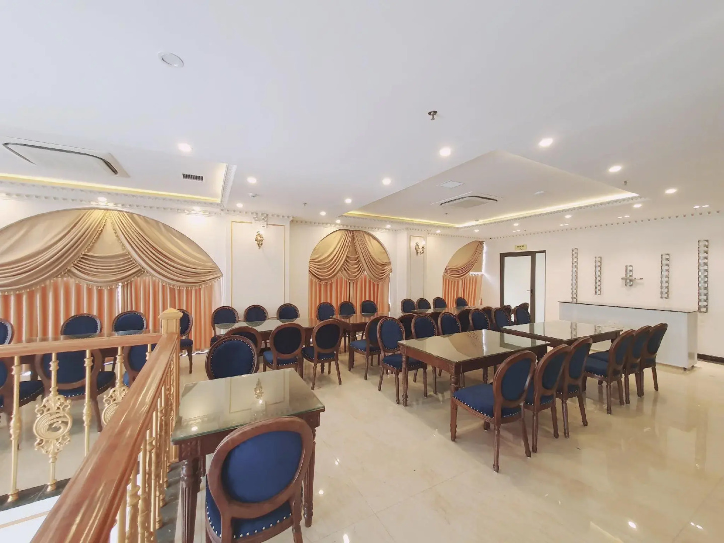 Kingdom Hotel Cua Lo