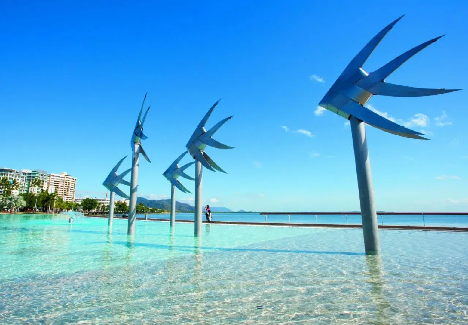 Bay Village Tropical Retreat & Apartments