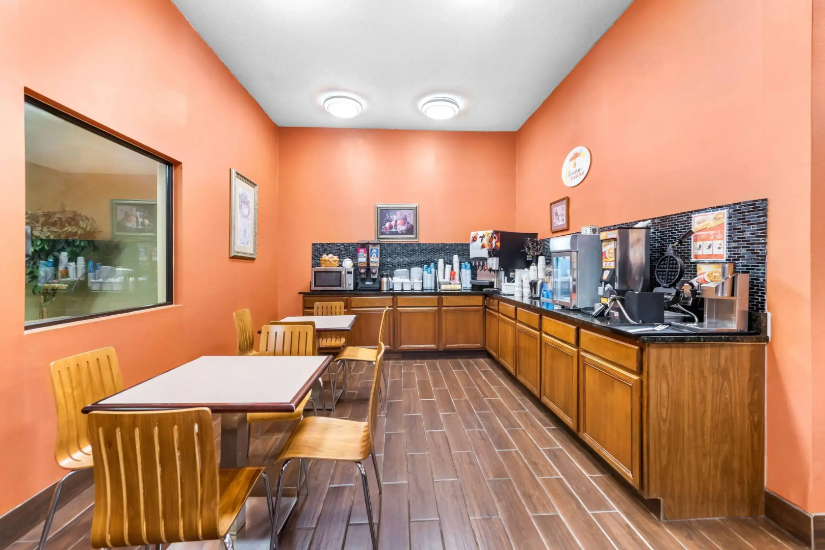 Super 8 by Wyndham Bellefontaine