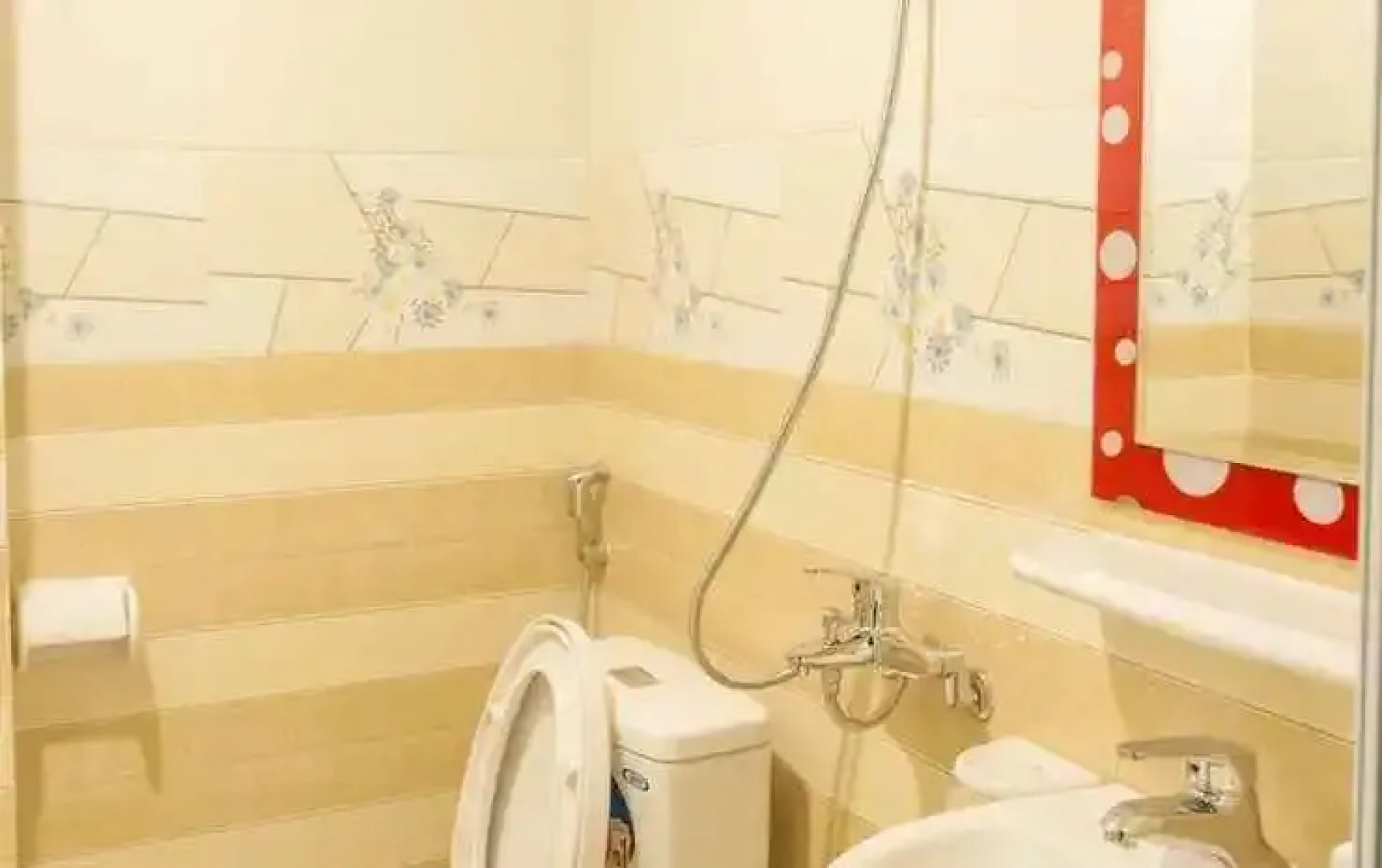 Hai Duong Hotel Co To