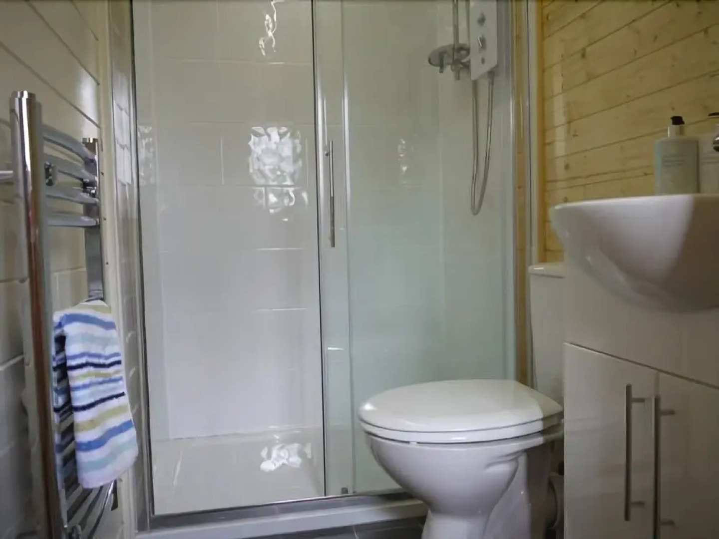 The Lodge on the Marsh