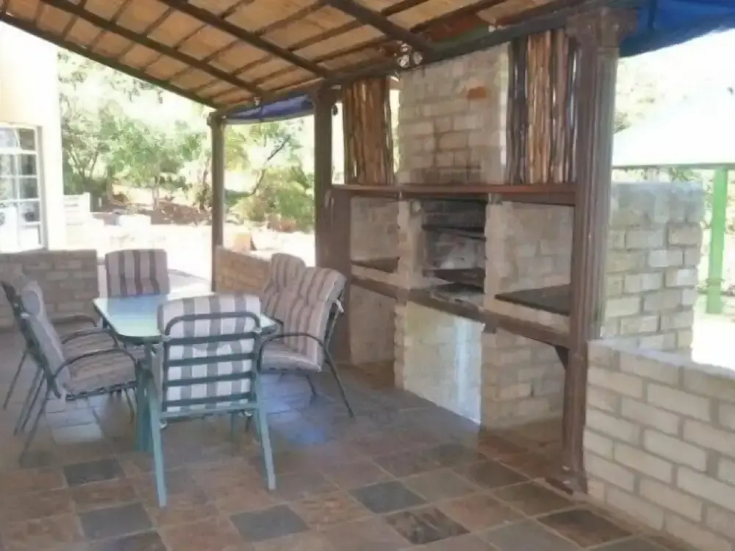 N4 Guest Lodge