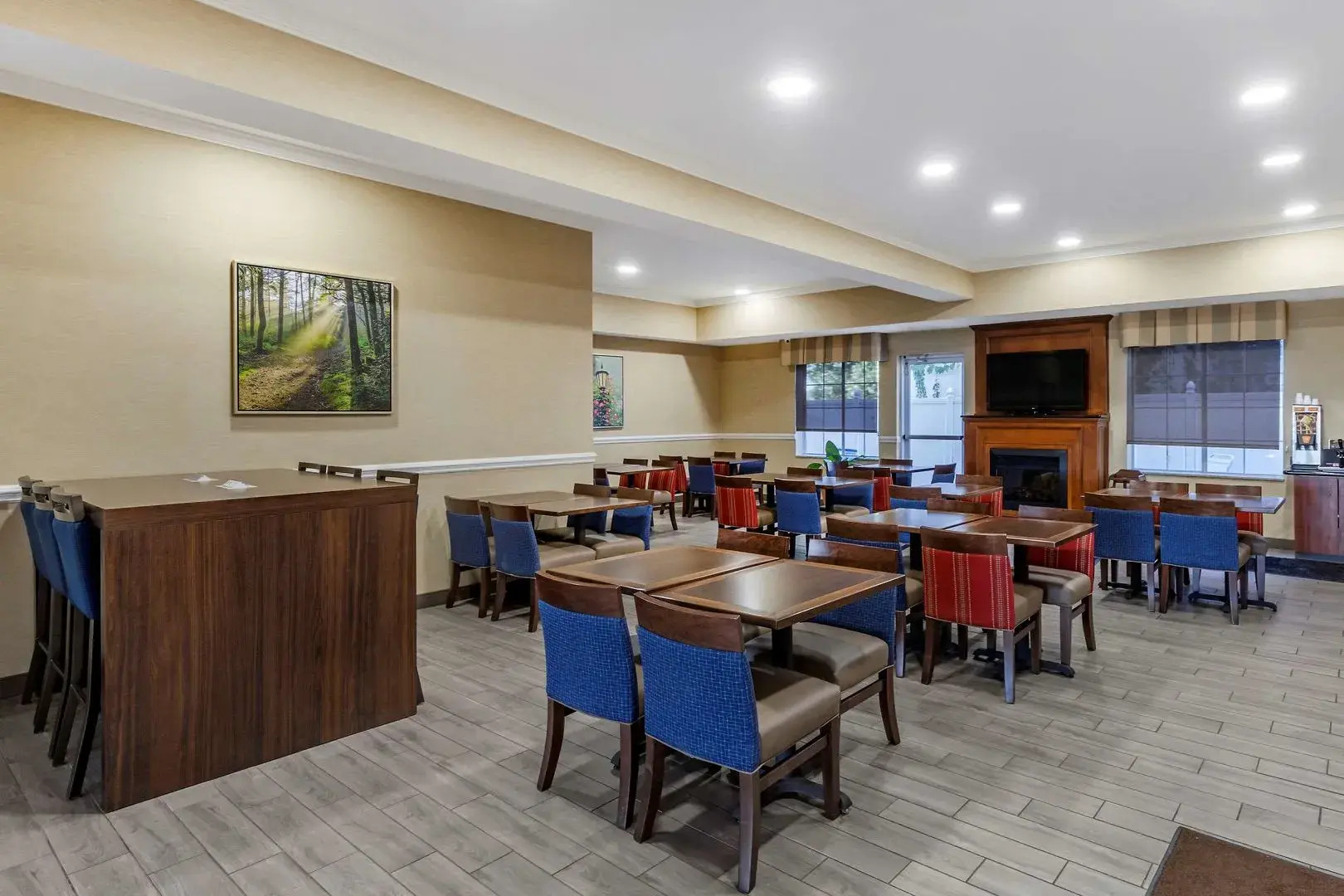 Comfort Inn & Suites