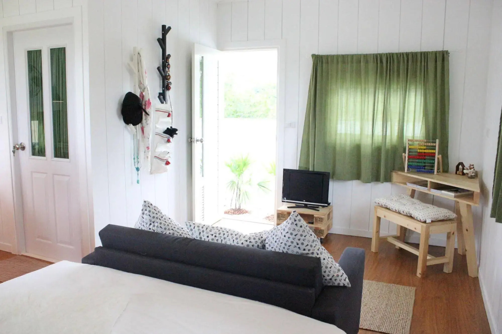 Terrua Main Ten Villa Garden