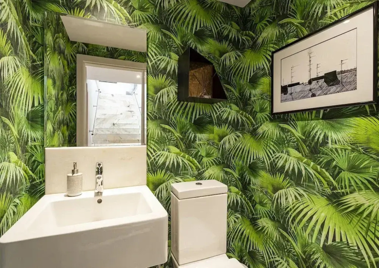 Sea-view Villa Near Port