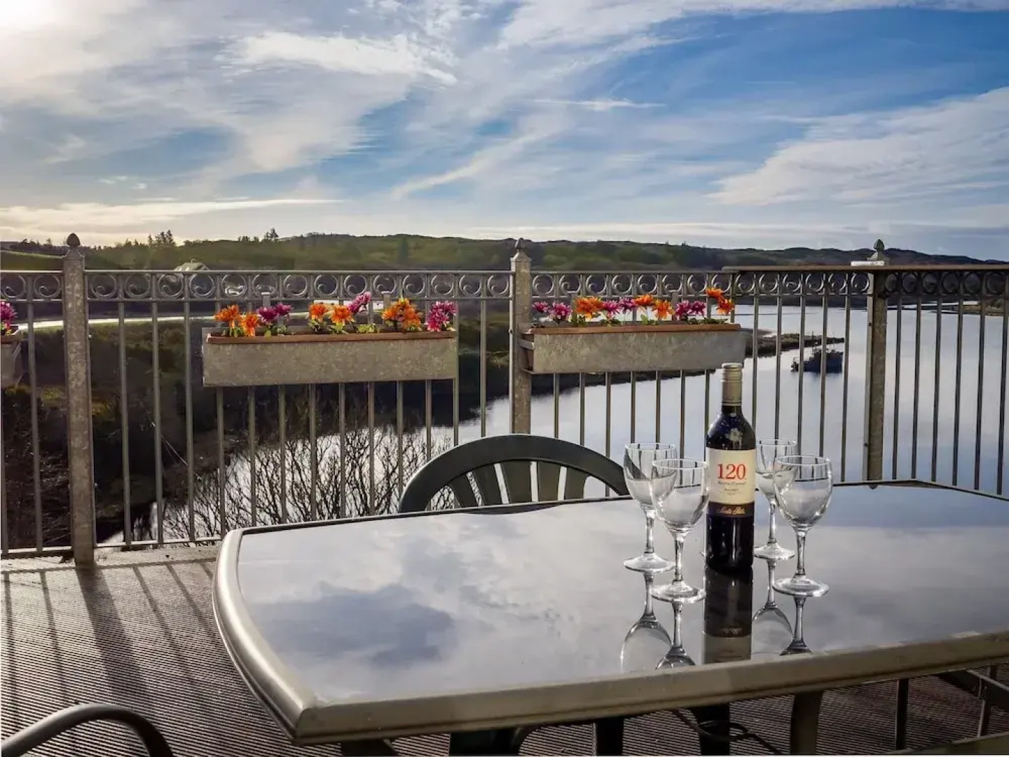 Clifden White Heather House