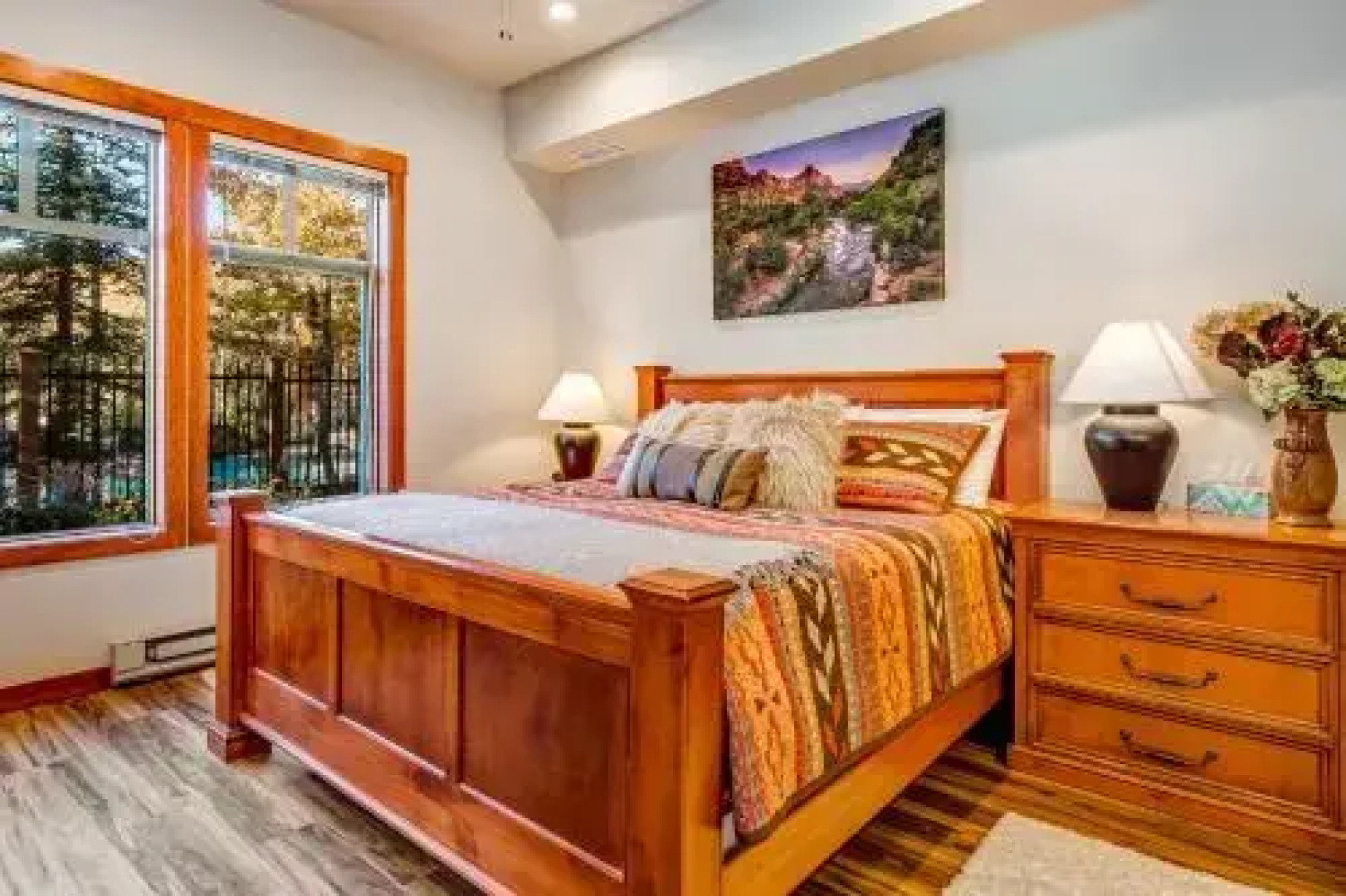 Eagle Springs East 101: Red-Wing Suite