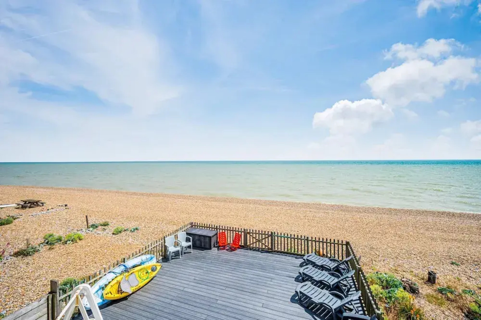 Beachfront House With 2 Kayaks Sleeps 8