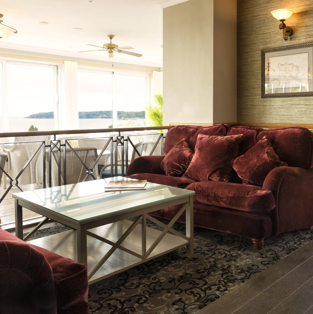 Cristina Hotel