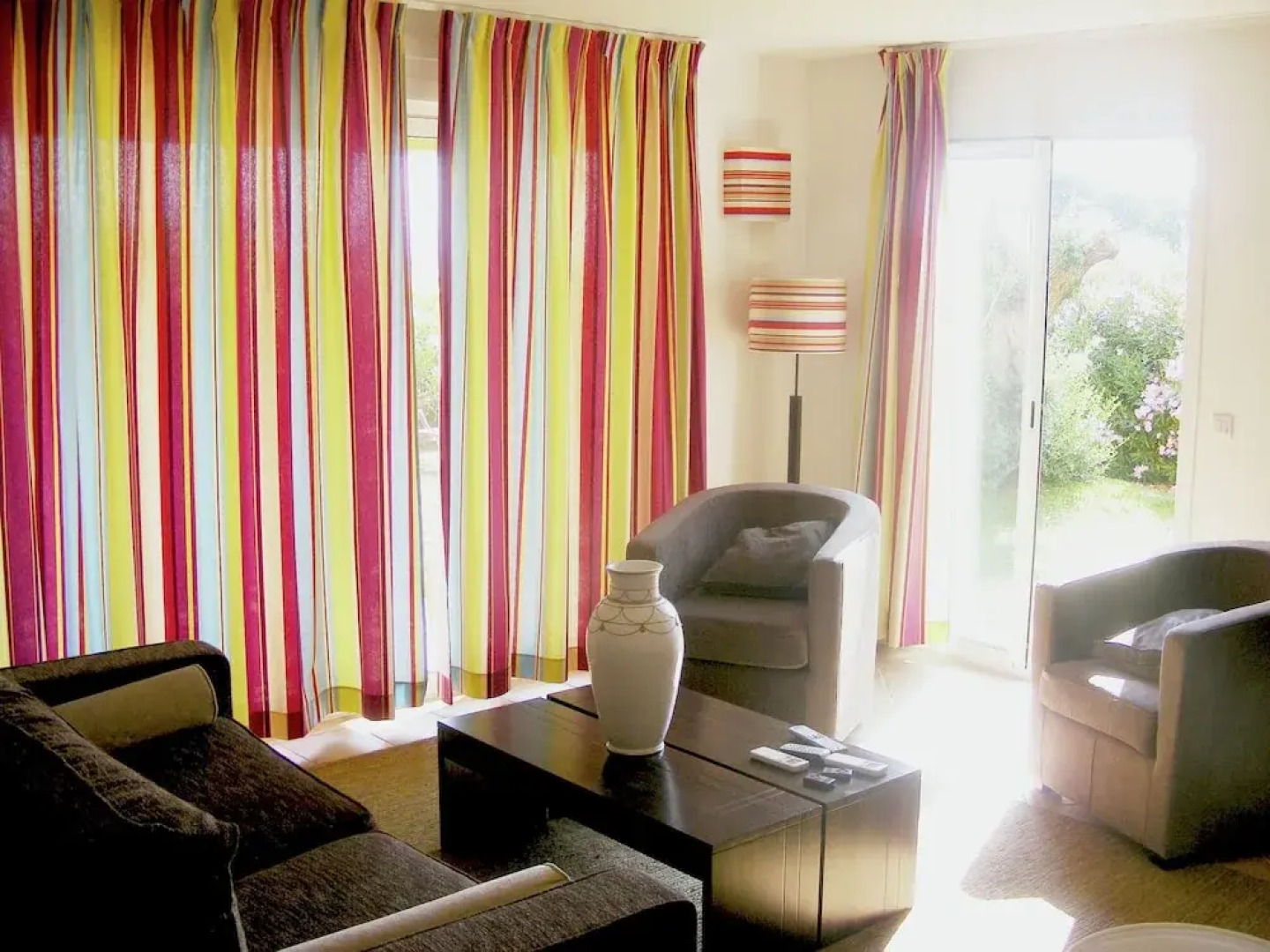 Tidy Appartment With Dishwasher and AC, 10 km From the Beach